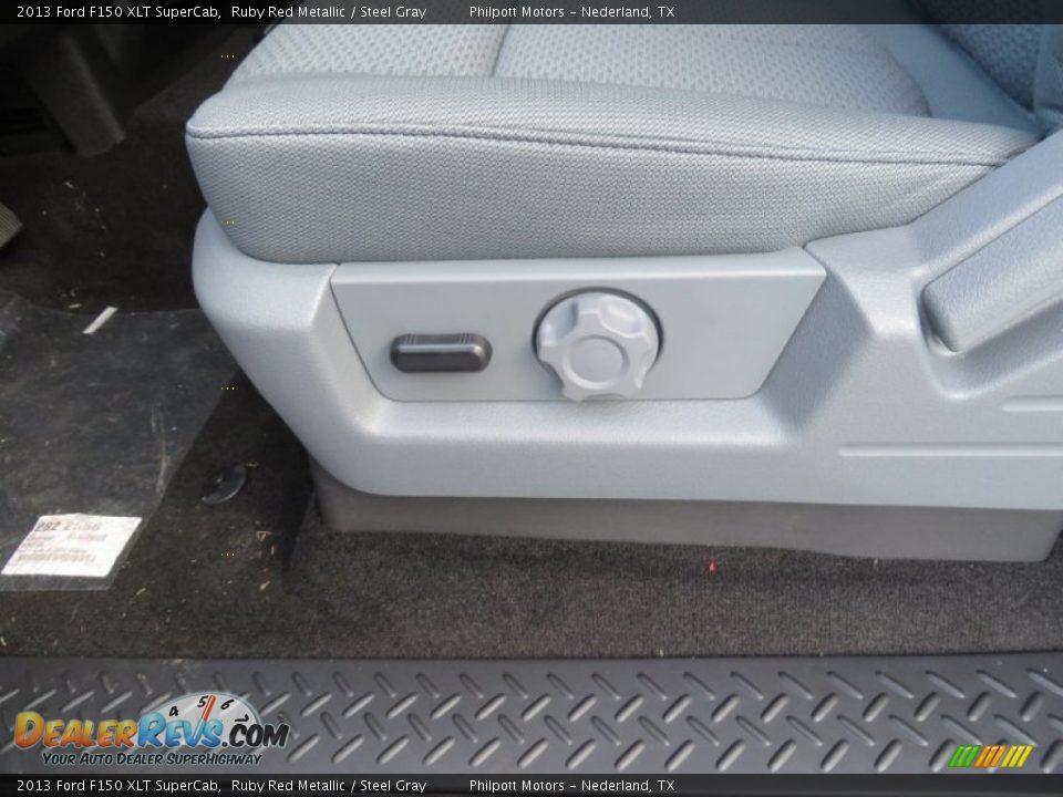 2013 Ford F150 XLT SuperCab Ruby Red Metallic / Steel Gray Photo #31