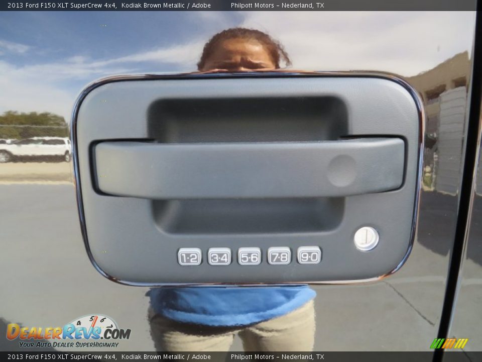 2013 Ford F150 XLT SuperCrew 4x4 Kodiak Brown Metallic / Adobe Photo #15