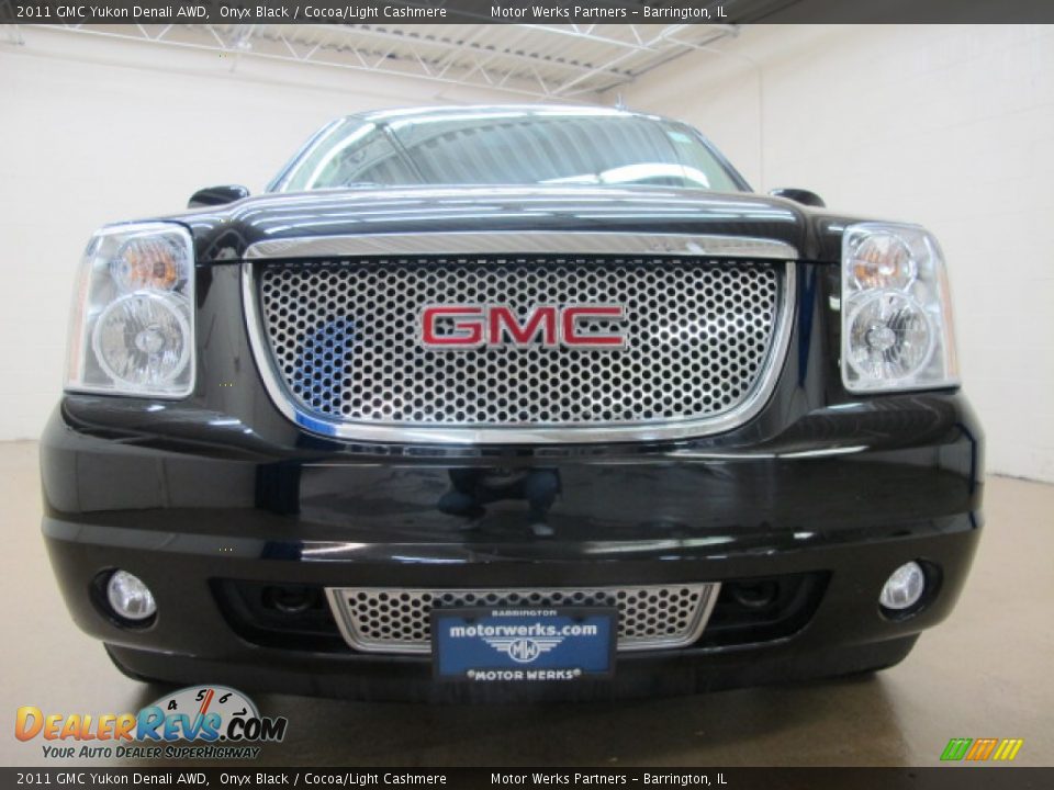 2011 GMC Yukon Denali AWD Onyx Black / Cocoa/Light Cashmere Photo #3