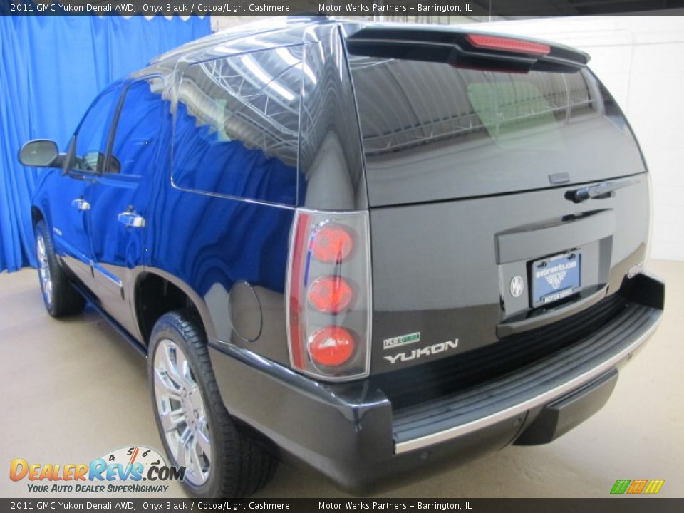 2011 GMC Yukon Denali AWD Onyx Black / Cocoa/Light Cashmere Photo #6