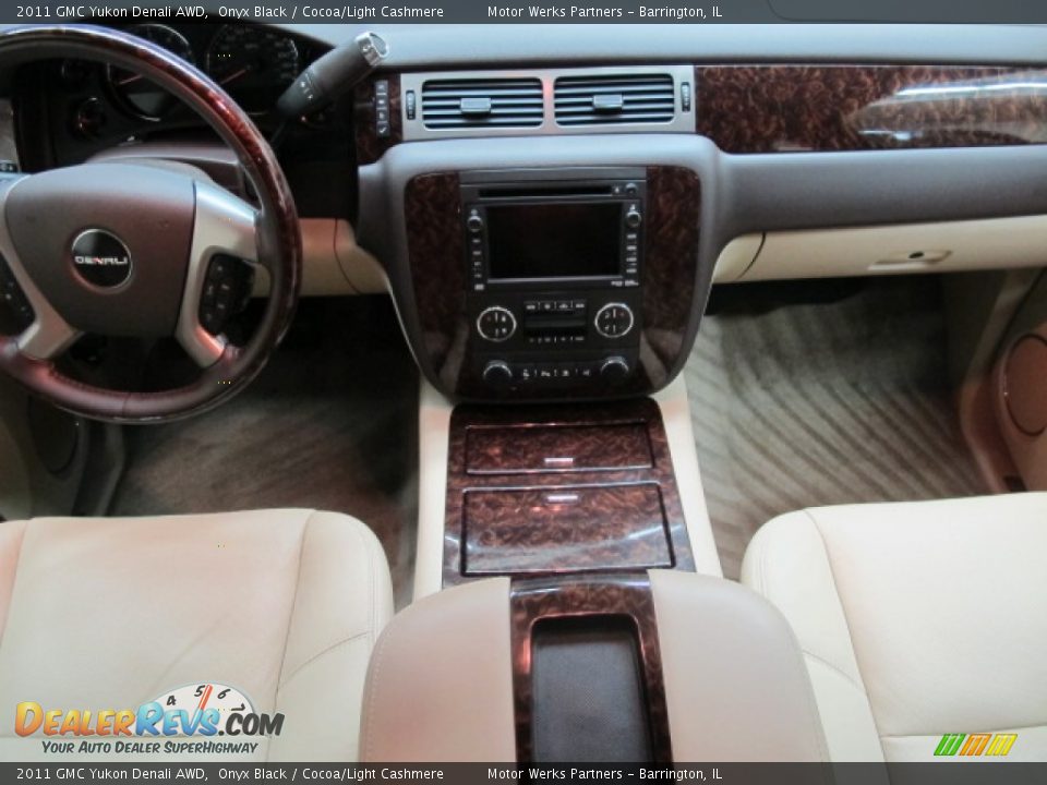 2011 GMC Yukon Denali AWD Onyx Black / Cocoa/Light Cashmere Photo #28