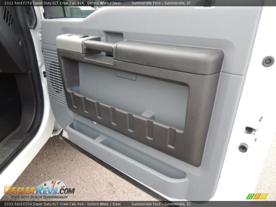 2013 Ford F250 Super Duty XLT Crew Cab 4x4 Oxford White / Steel Photo #9