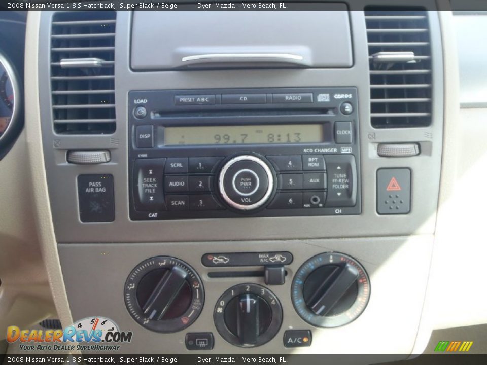 2008 Nissan Versa 1.8 S Hatchback Super Black / Beige Photo #16
