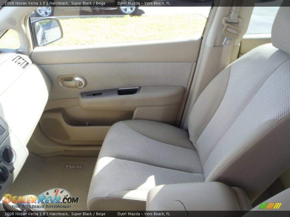 2008 Nissan Versa 1.8 S Hatchback Super Black / Beige Photo #17