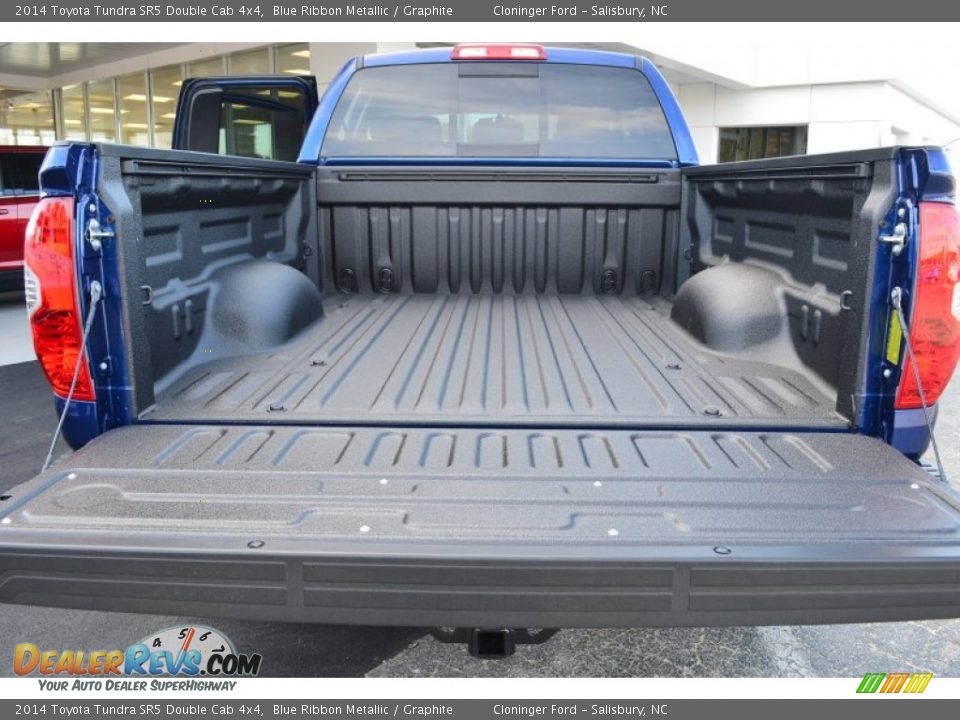 2014 Toyota Tundra SR5 Double Cab 4x4 Blue Ribbon Metallic / Graphite Photo #8