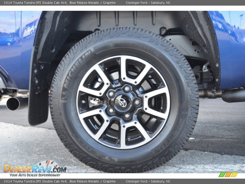 2014 Toyota Tundra SR5 Double Cab 4x4 Blue Ribbon Metallic / Graphite Photo #10
