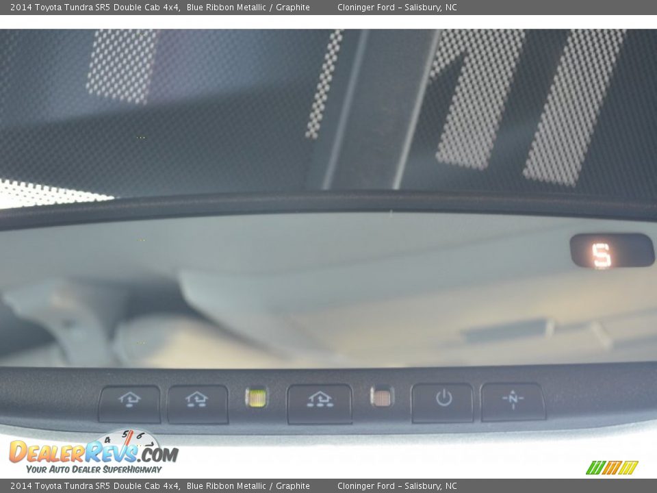 2014 Toyota Tundra SR5 Double Cab 4x4 Blue Ribbon Metallic / Graphite Photo #17