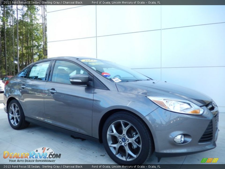 2013 Ford Focus SE Sedan Sterling Gray / Charcoal Black Photo #6