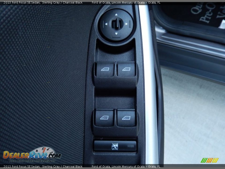 2013 Ford Focus SE Sedan Sterling Gray / Charcoal Black Photo #14