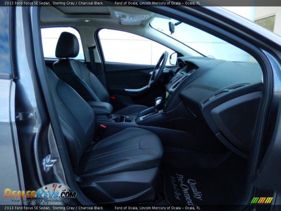 2013 Ford Focus SE Sedan Sterling Gray / Charcoal Black Photo #17