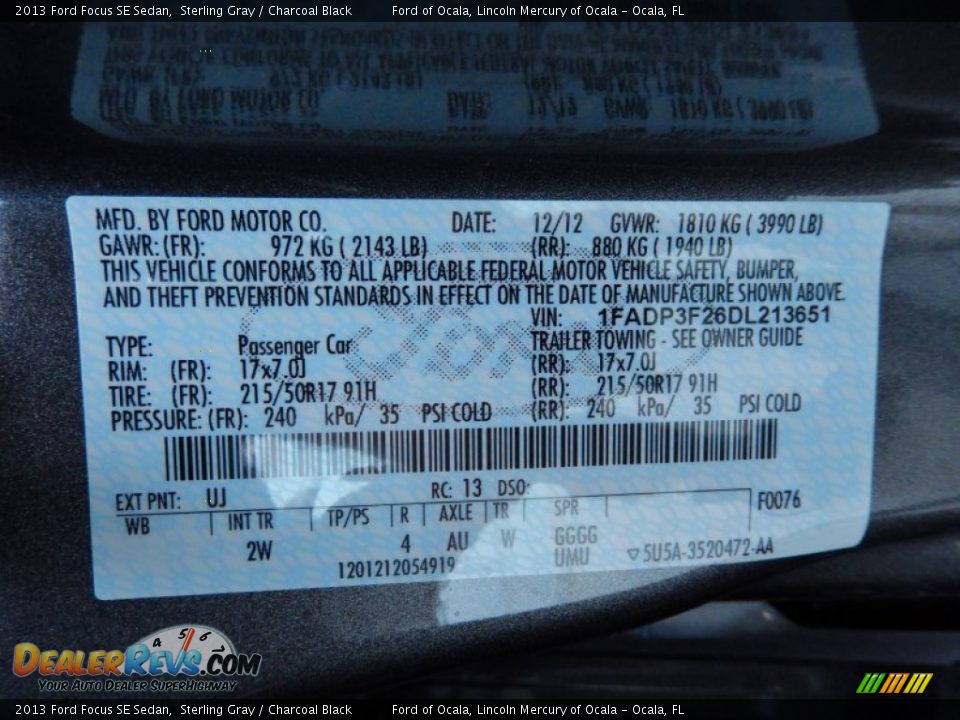 2013 Ford Focus SE Sedan Sterling Gray / Charcoal Black Photo #27