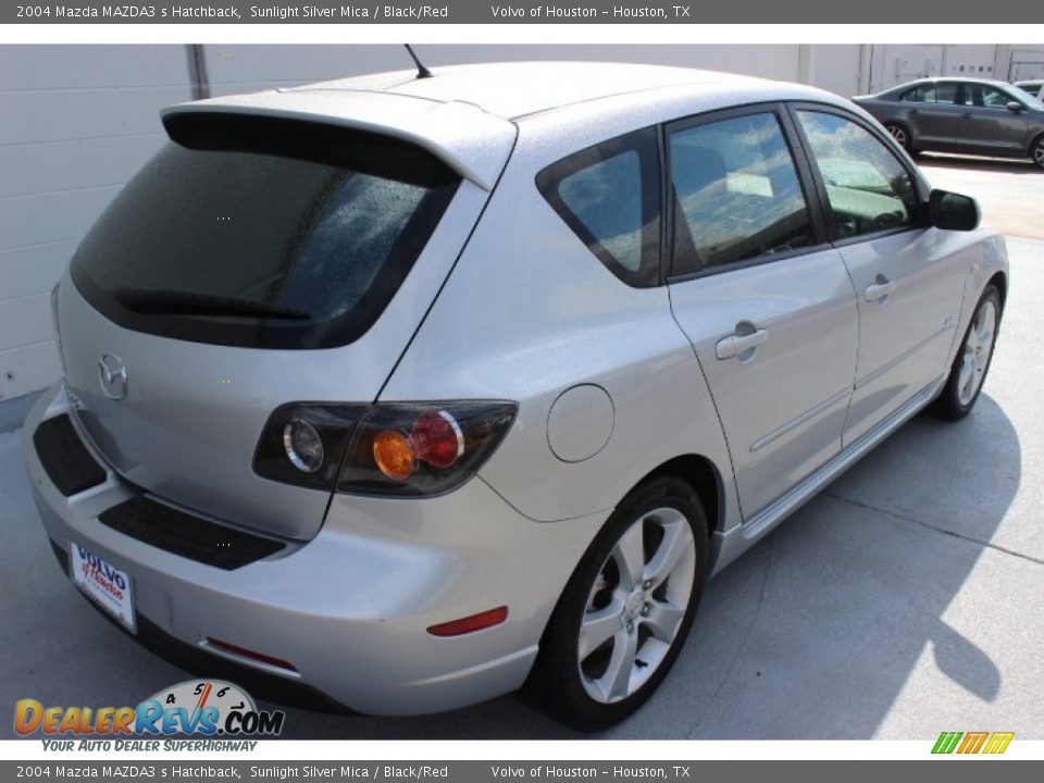 2004 Mazda MAZDA3 s Hatchback Sunlight Silver Mica / Black/Red Photo #7