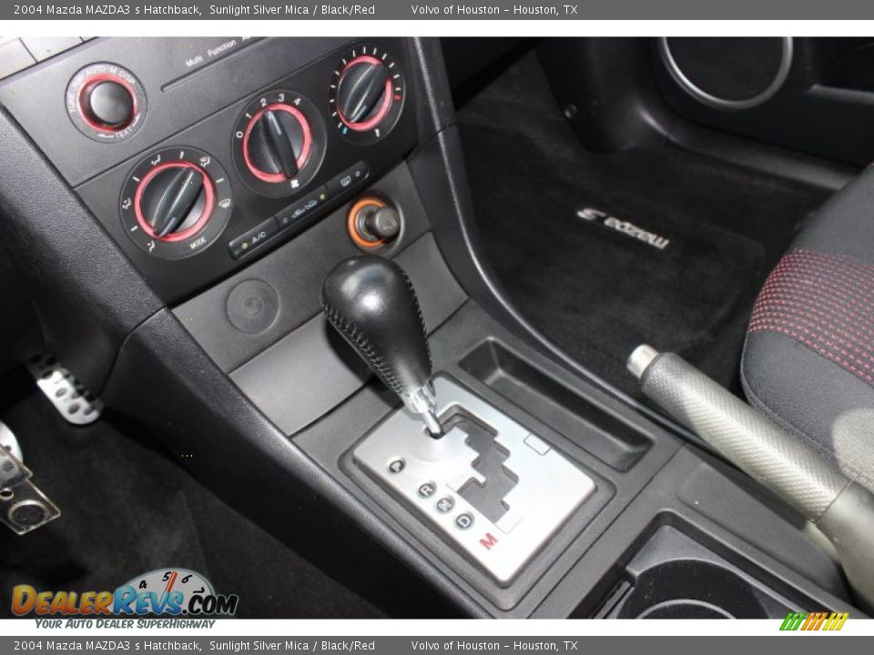 2004 Mazda MAZDA3 s Hatchback Sunlight Silver Mica / Black/Red Photo #17