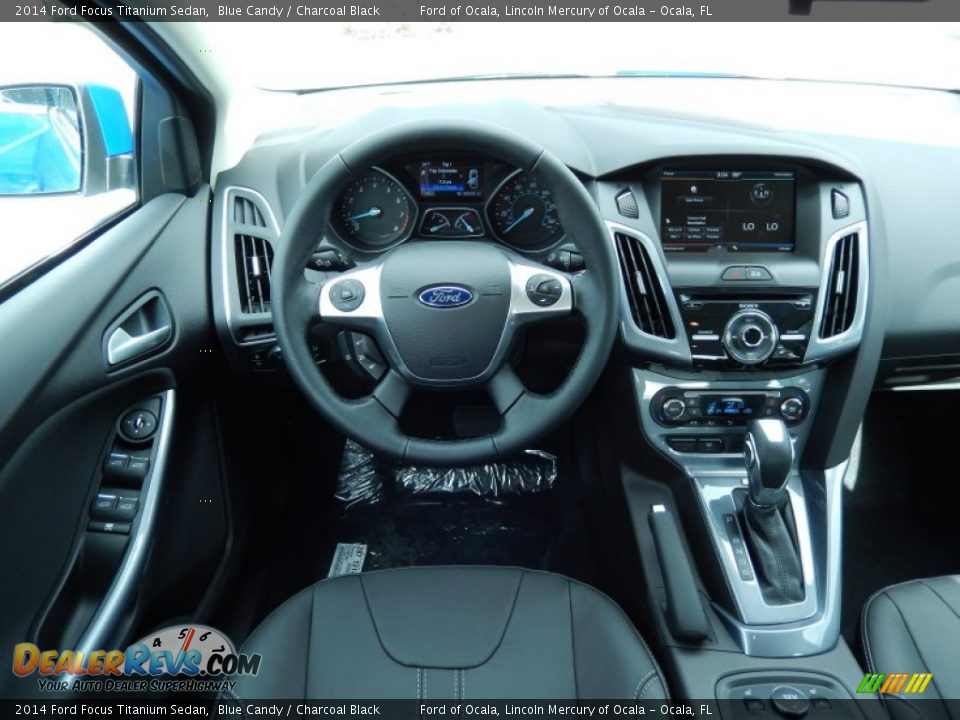 2014 Ford Focus Titanium Sedan Blue Candy / Charcoal Black Photo #8