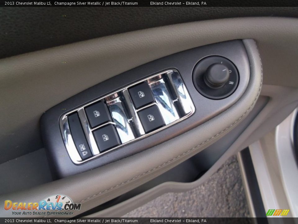 2013 Chevrolet Malibu LS Champagne Silver Metallic / Jet Black/Titanium Photo #11