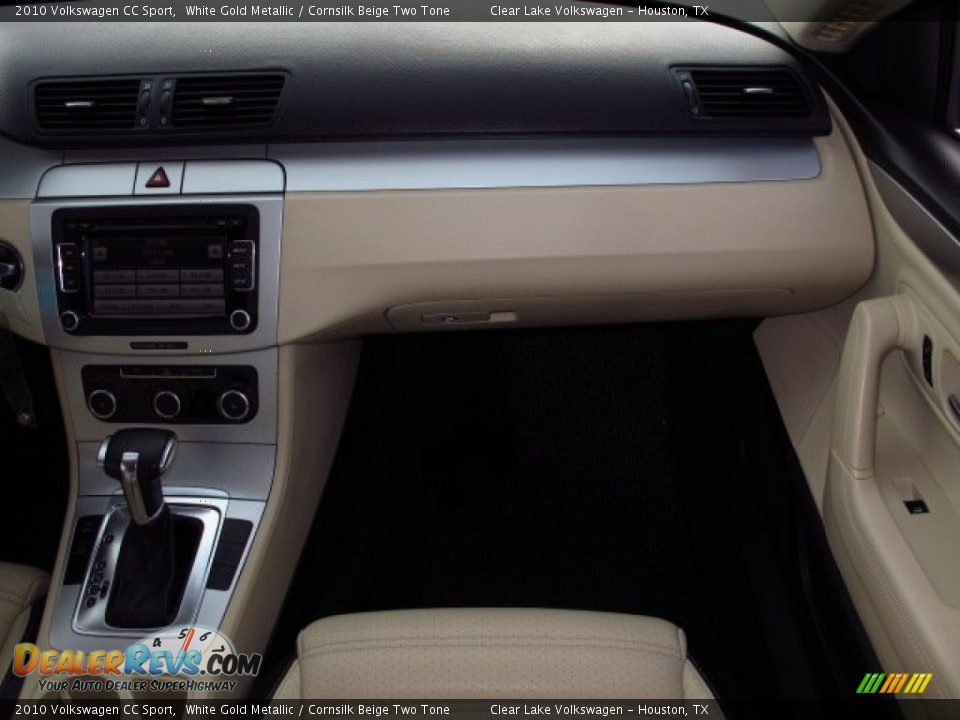 2010 Volkswagen CC Sport White Gold Metallic / Cornsilk Beige Two Tone Photo #21