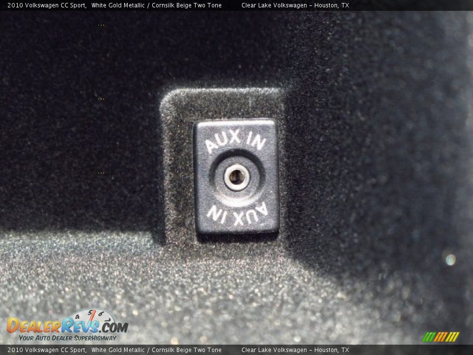 2010 Volkswagen CC Sport White Gold Metallic / Cornsilk Beige Two Tone Photo #26