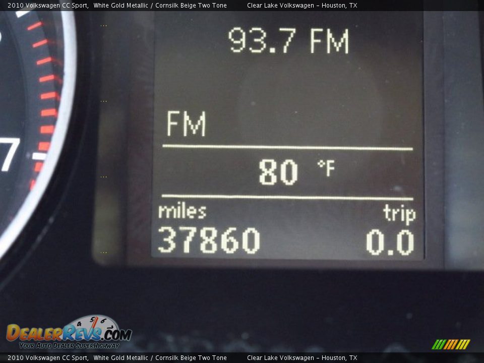 2010 Volkswagen CC Sport White Gold Metallic / Cornsilk Beige Two Tone Photo #29