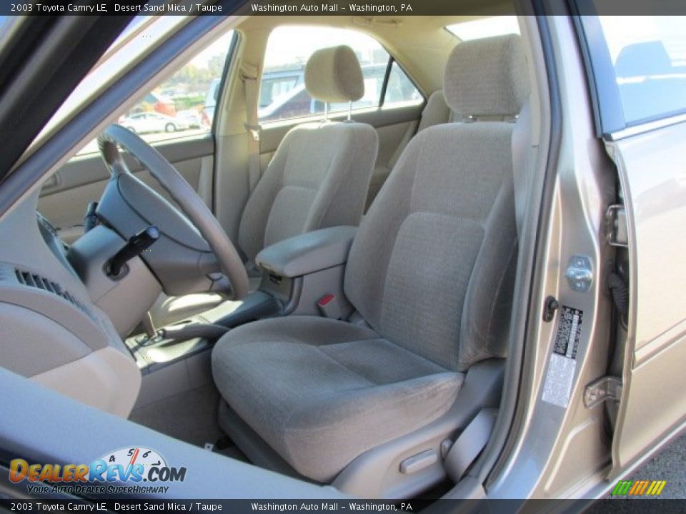 2003 Toyota Camry LE Desert Sand Mica / Taupe Photo #11