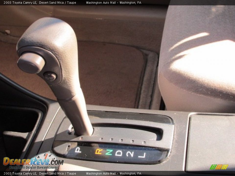 2003 Toyota Camry LE Desert Sand Mica / Taupe Photo #14