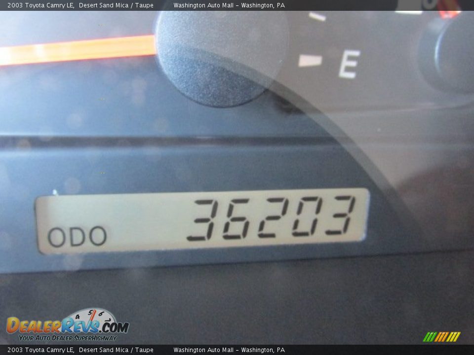 2003 Toyota Camry LE Desert Sand Mica / Taupe Photo #20