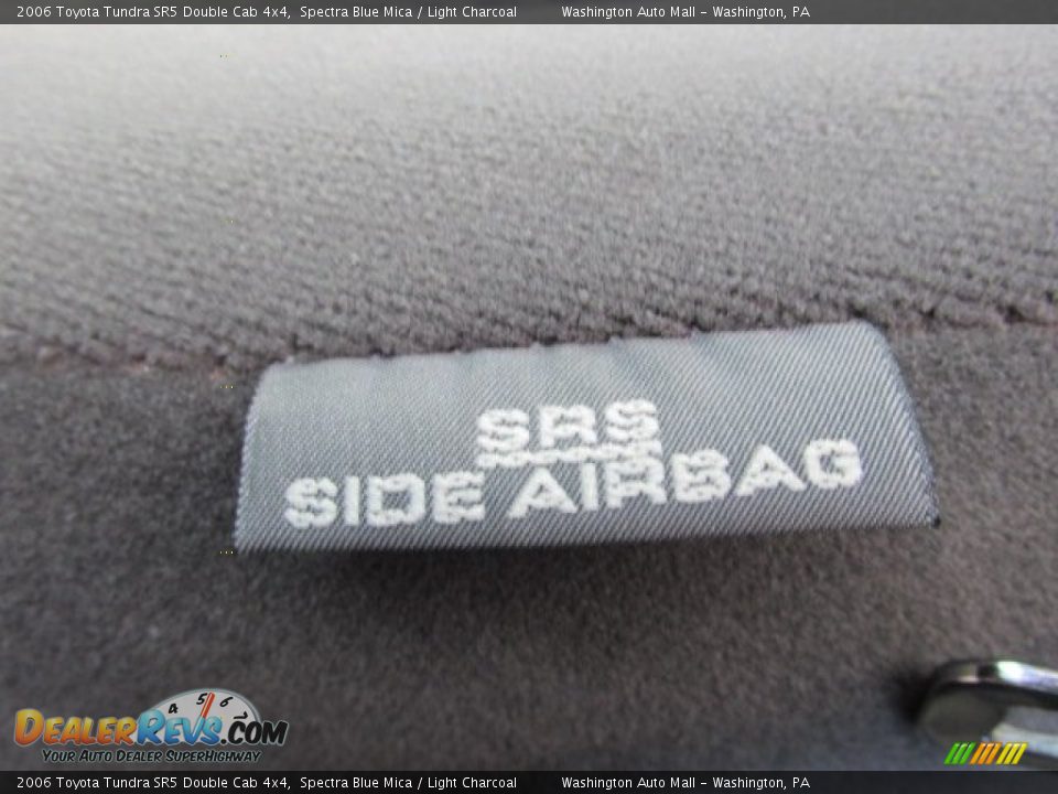 2006 Toyota Tundra SR5 Double Cab 4x4 Spectra Blue Mica / Light Charcoal Photo #12