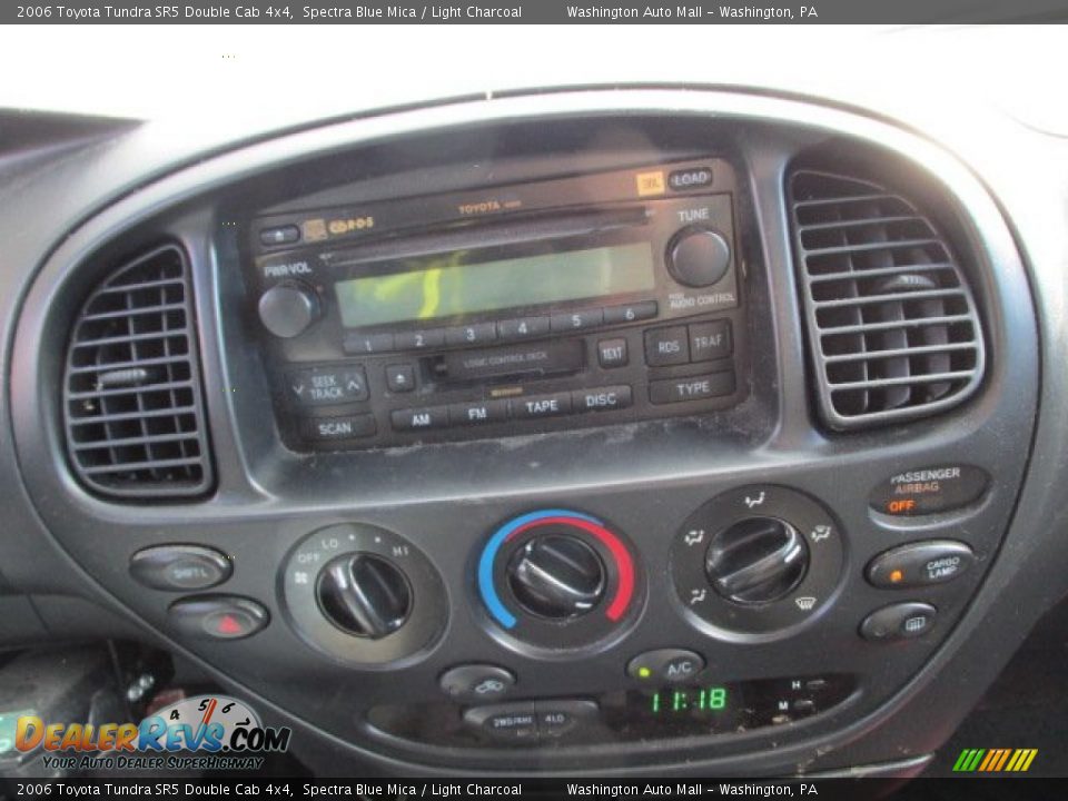 2006 Toyota Tundra SR5 Double Cab 4x4 Spectra Blue Mica / Light Charcoal Photo #16