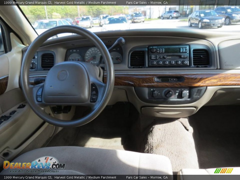 1999 Mercury Grand Marquis GS Harvest Gold Metallic / Medium Parchment Photo #10