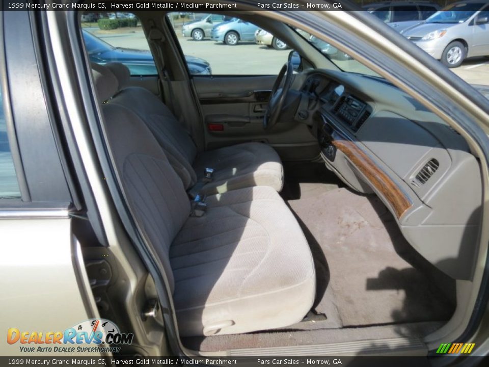 1999 Mercury Grand Marquis GS Harvest Gold Metallic / Medium Parchment Photo #11