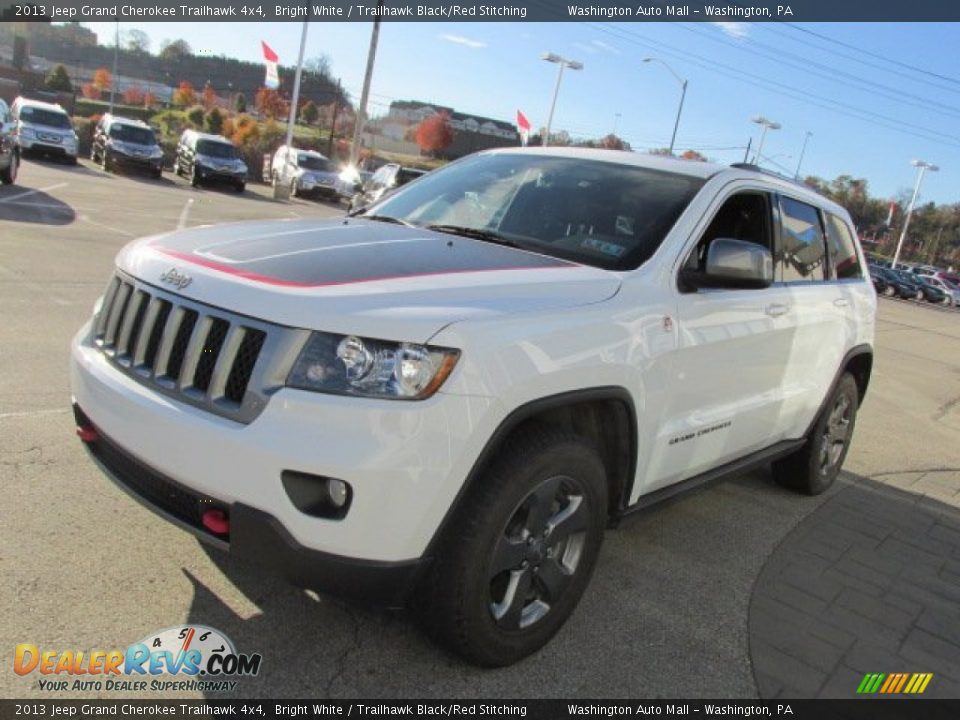 2013 Jeep Grand Cherokee Trailhawk 4x4 Bright White / Trailhawk Black/Red Stitching Photo #4
