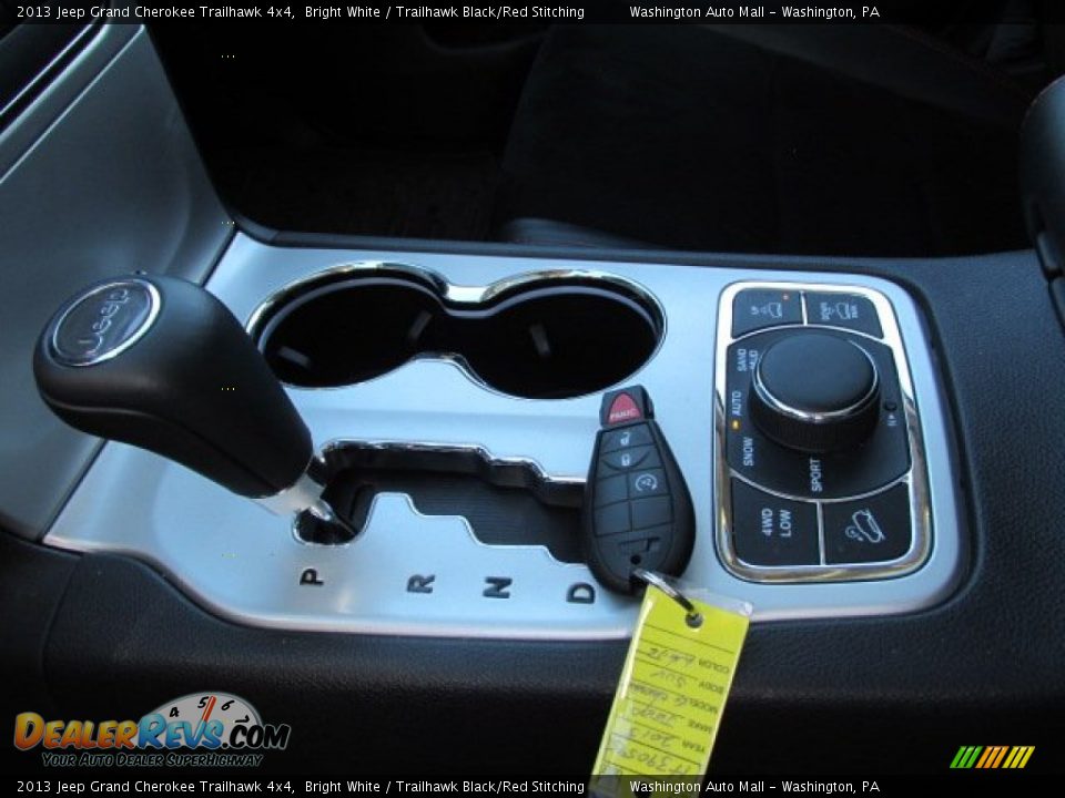 2013 Jeep Grand Cherokee Trailhawk 4x4 Bright White / Trailhawk Black/Red Stitching Photo #16