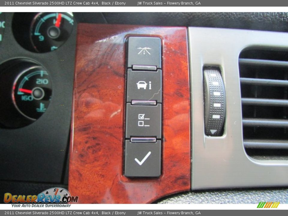 2011 Chevrolet Silverado 2500HD LTZ Crew Cab 4x4 Black / Ebony Photo #31
