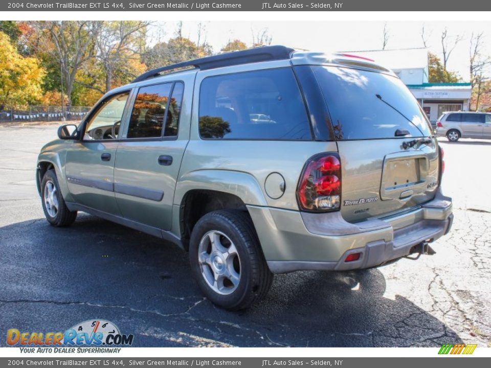 2004 Chevrolet TrailBlazer EXT LS 4x4 Silver Green Metallic / Light Cashmere Photo #4