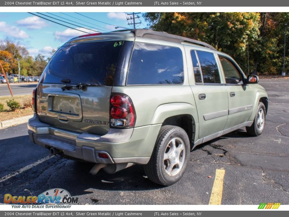 2004 Chevrolet TrailBlazer EXT LS 4x4 Silver Green Metallic / Light Cashmere Photo #6
