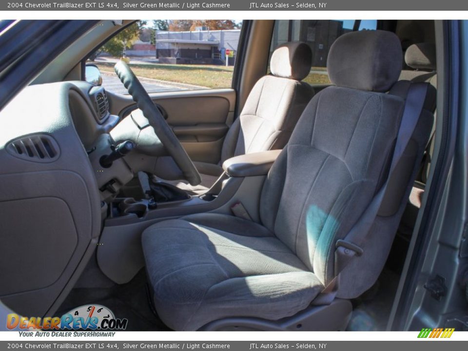 2004 Chevrolet TrailBlazer EXT LS 4x4 Silver Green Metallic / Light Cashmere Photo #12