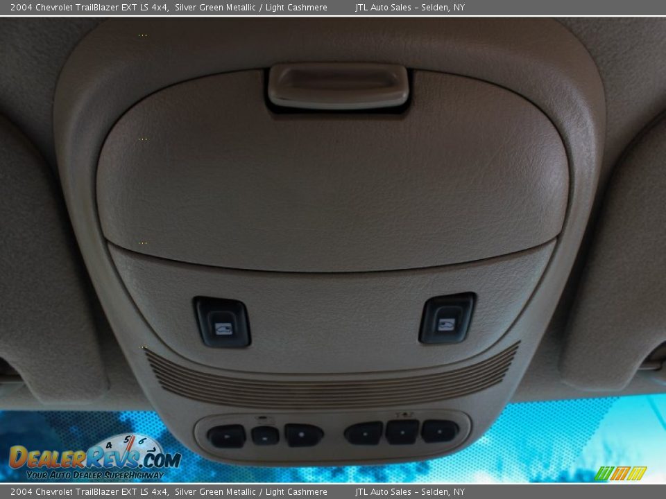 2004 Chevrolet TrailBlazer EXT LS 4x4 Silver Green Metallic / Light Cashmere Photo #14