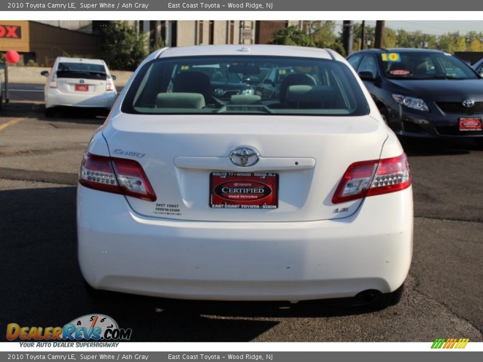 2010 Toyota Camry LE Super White / Ash Gray Photo #5