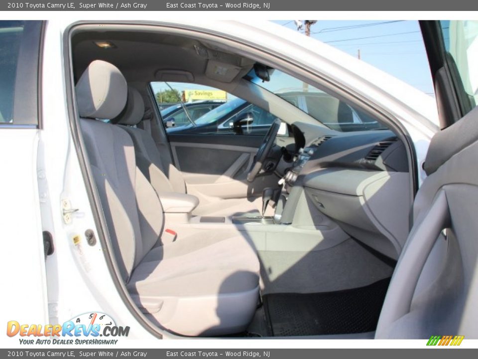 2010 Toyota Camry LE Super White / Ash Gray Photo #8