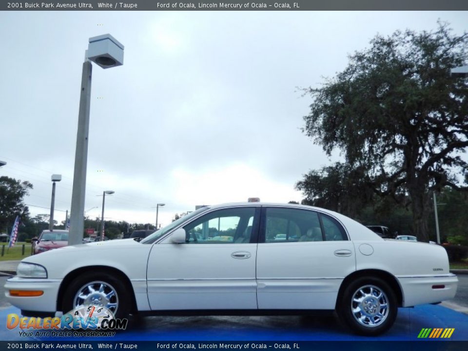 2001 Buick Park Avenue Ultra White / Taupe Photo #2