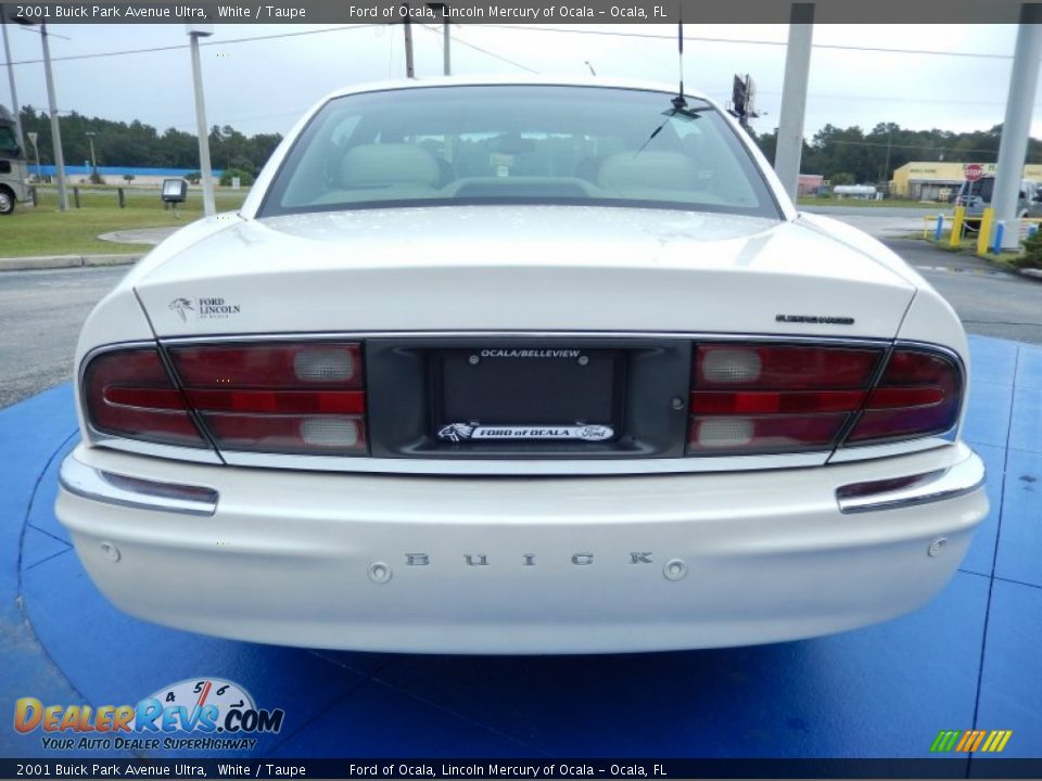 2001 Buick Park Avenue Ultra White / Taupe Photo #4