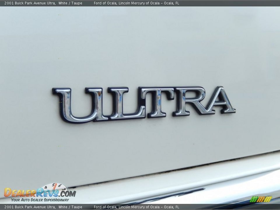 2001 Buick Park Avenue Ultra White / Taupe Photo #9