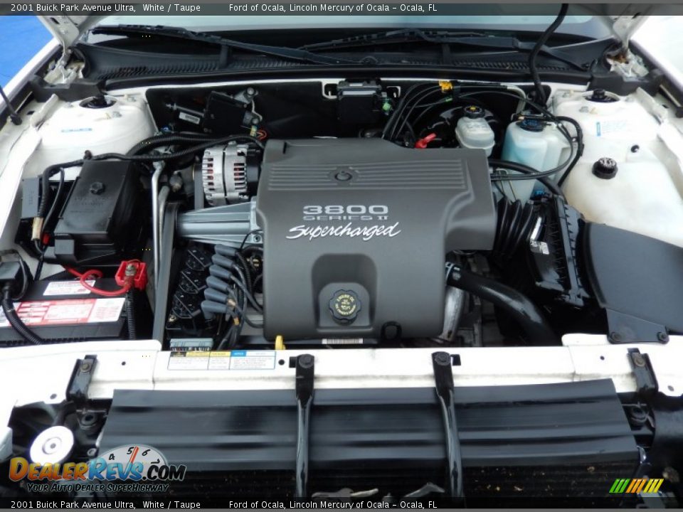2001 Buick Park Avenue Ultra White / Taupe Photo #28
