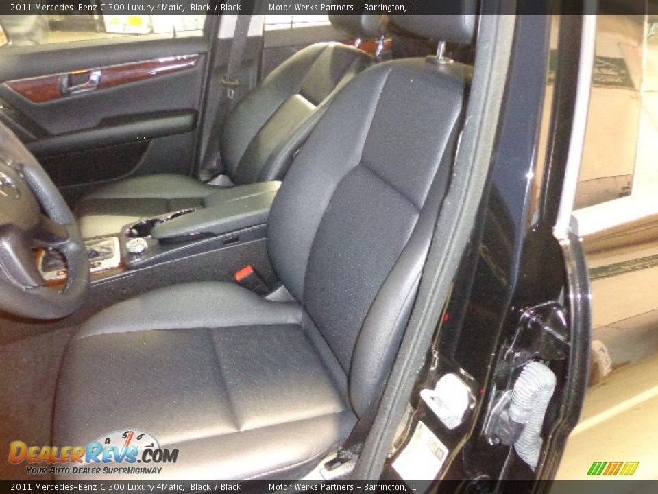 2011 Mercedes-Benz C 300 Luxury 4Matic Black / Black Photo #21
