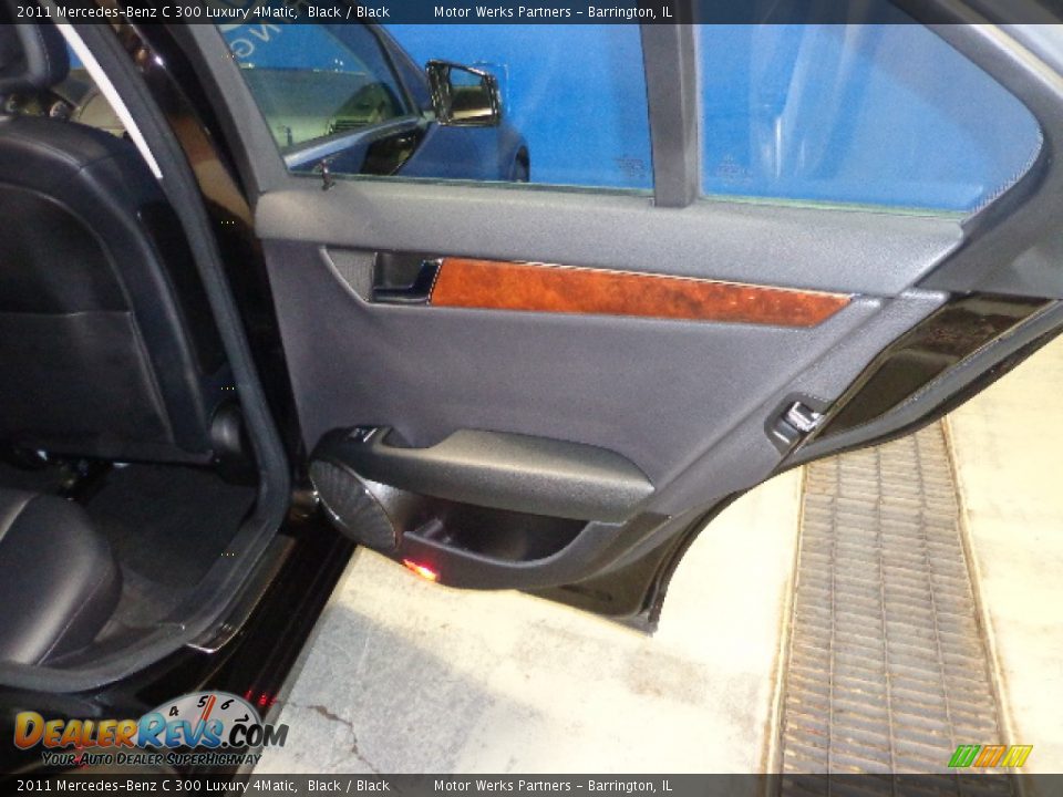 2011 Mercedes-Benz C 300 Luxury 4Matic Black / Black Photo #27
