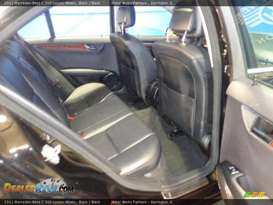 2011 Mercedes-Benz C 300 Luxury 4Matic Black / Black Photo #28