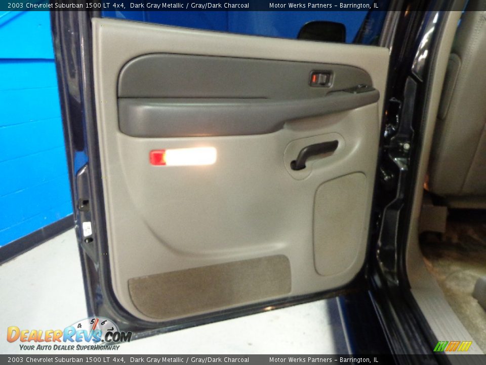 2003 Chevrolet Suburban 1500 LT 4x4 Dark Gray Metallic / Gray/Dark Charcoal Photo #23