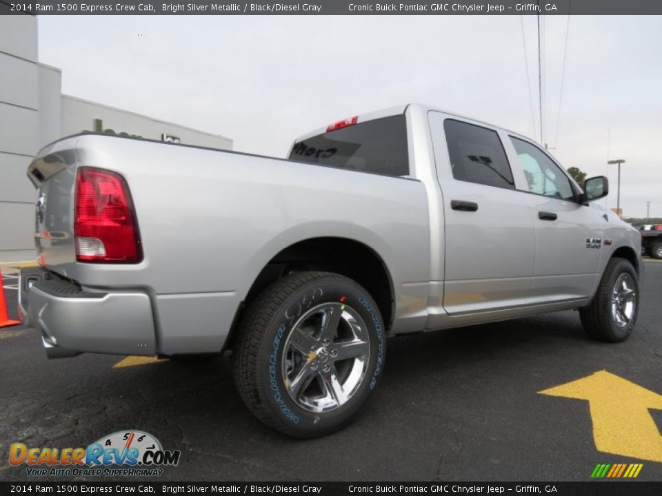 2014 Ram 1500 Express Crew Cab Bright Silver Metallic / Black/Diesel Gray Photo #7