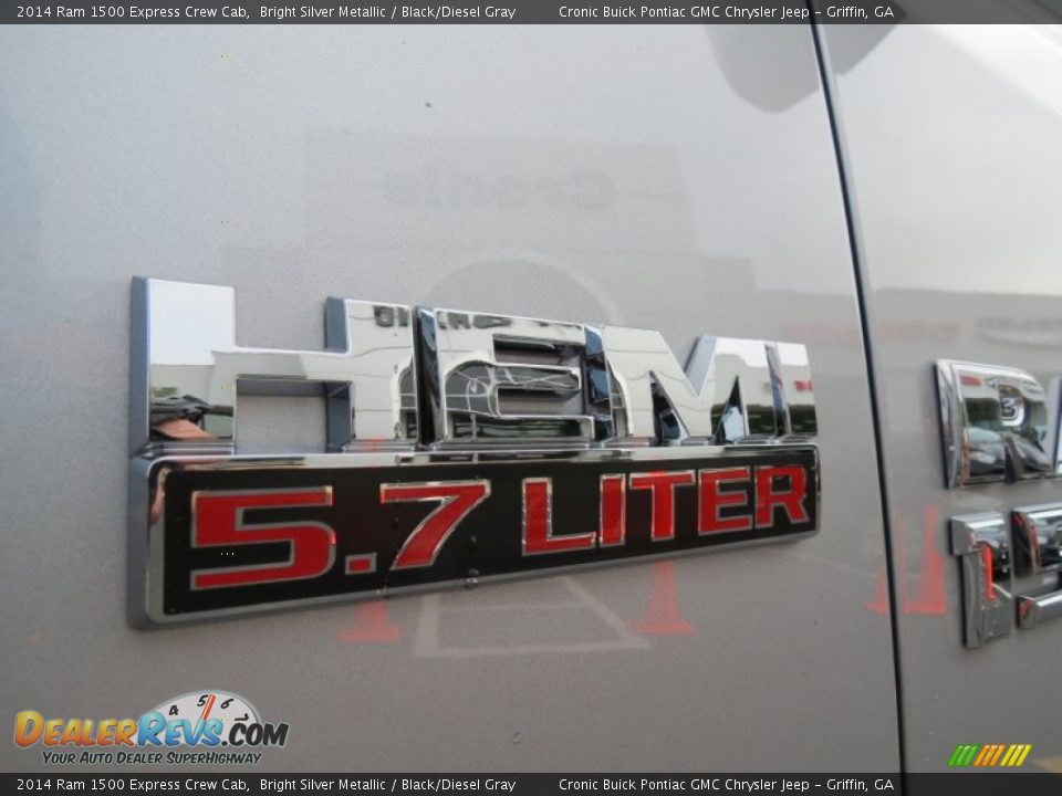 2014 Ram 1500 Express Crew Cab Bright Silver Metallic / Black/Diesel Gray Photo #10