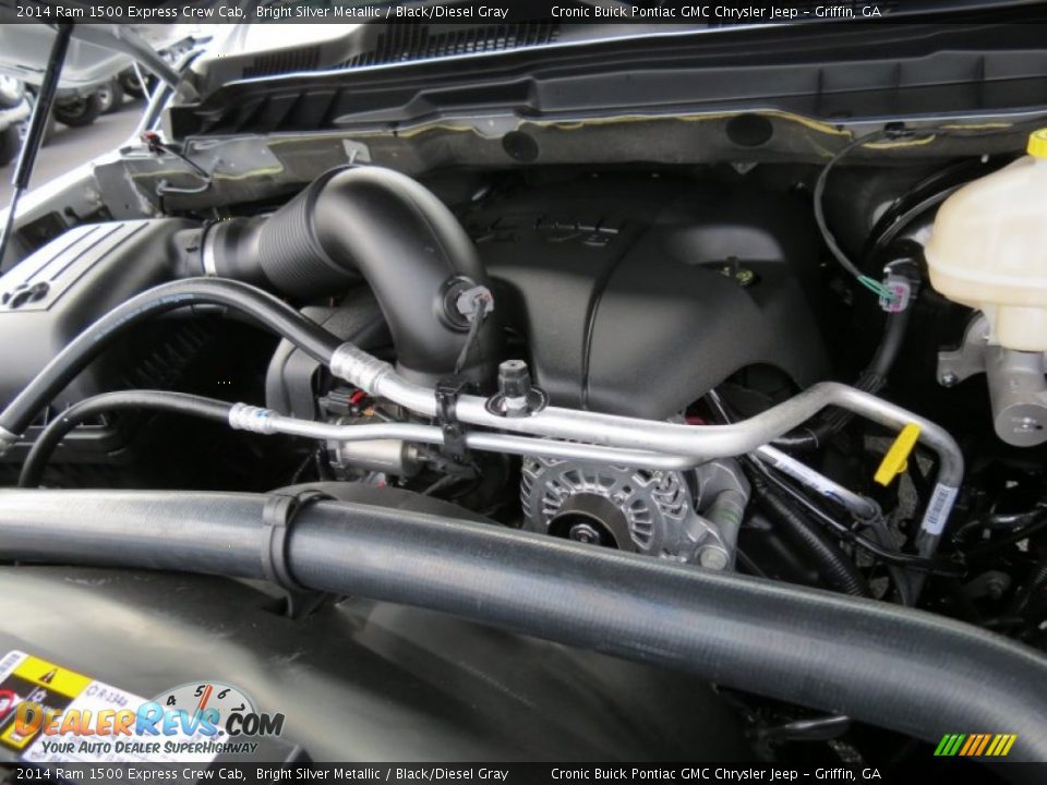 2014 Ram 1500 Express Crew Cab Bright Silver Metallic / Black/Diesel Gray Photo #15