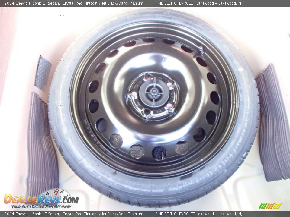 2014 Chevrolet Sonic LT Sedan Crystal Red Tintcoat / Jet Black/Dark Titanium Photo #9